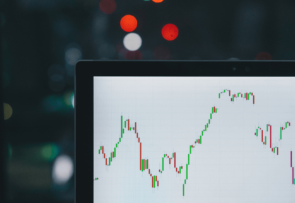 Crecimiento estable de la economía estadounidense a menos de dos meses que termine el 2025