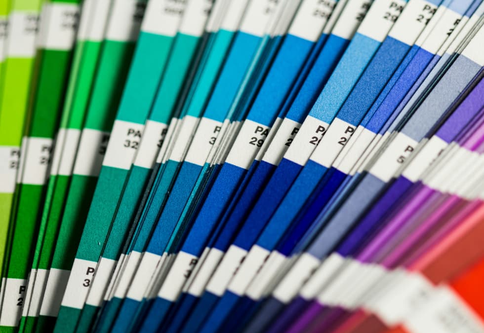 Del blanco al caf&eacute;, Pantone muestra el momento en que el color se convierte en se&ntilde;al econ&oacute;mica