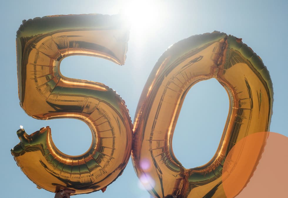 &iquest;Qu&eacute; significa que un banco en Guatemala tenga 50 a&ntilde;os y por qu&eacute; importa para tus finanzas?